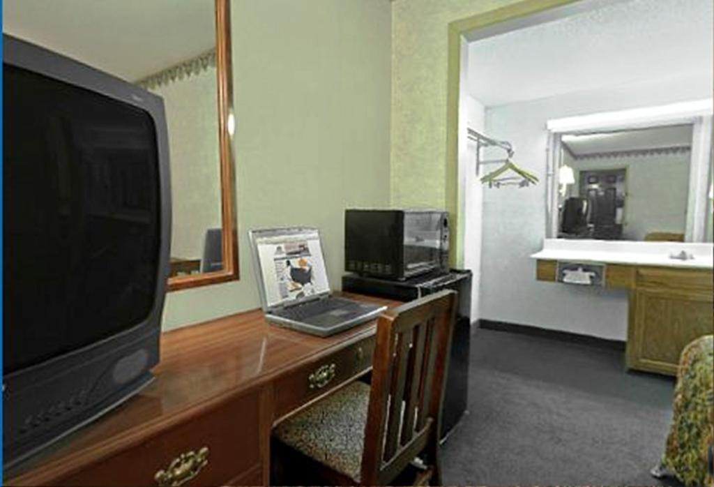 Americas Best Value Inn Anderson Sc Номер фото